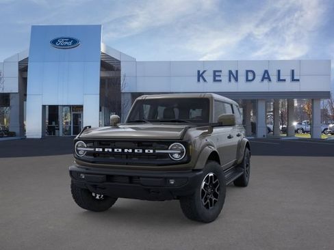 Used 2026 Ford Bronco Outer Banks AWD/4WD image 2