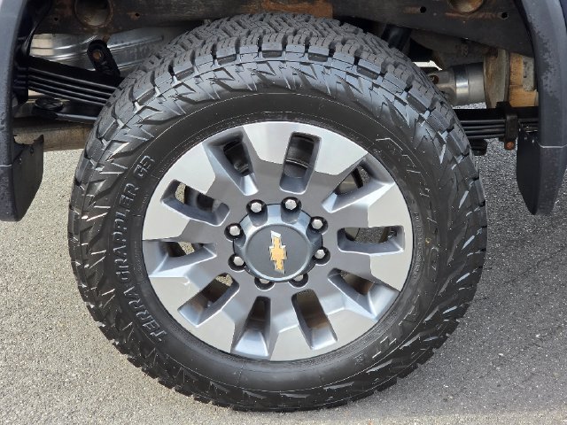 Used 2021 Chevrolet Silverado 2500 Custom w/ Custom Value Package AWD/4WD image 12