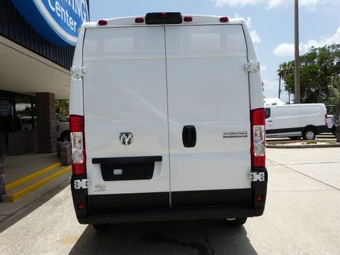 Used 2025 RAM ProMaster 2500 w/ Safety Group FWD image 12