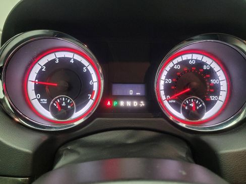 Used 2019 Dodge Grand Caravan SE w/ UConnect Hands-Free Group FWD image 23