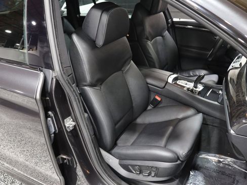 Used 2013 BMW 550i Gran Turismo xDrive image 43