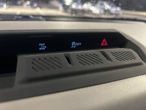 Used 2024 Ford Bronco Big Bend image 24