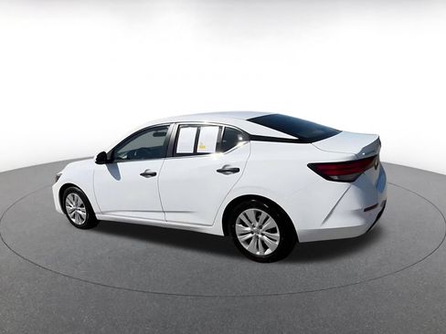 Used 2025 Nissan Sentra S FWD image 10
