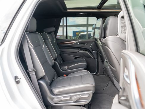 Used 2021 Cadillac Escalade Premium Luxury w/ LPO, Radiant Package AWD/4WD image 48