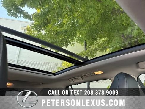 Used 2024 Toyota Highlander Platinum AWD/4WD image 14