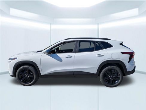 New 2026 Chevrolet Trax ACTIV w/ Driver Confidence Package FWD image 2