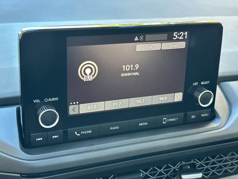 Certified 2023 Honda Accord EX image 19