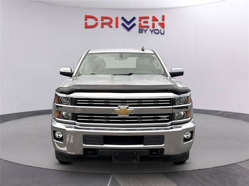 Used 2015 Chevrolet Silverado 2500 LTZ AWD/4WD image 9