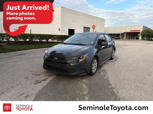 Used 2025 Toyota Corolla LE FWD image 1