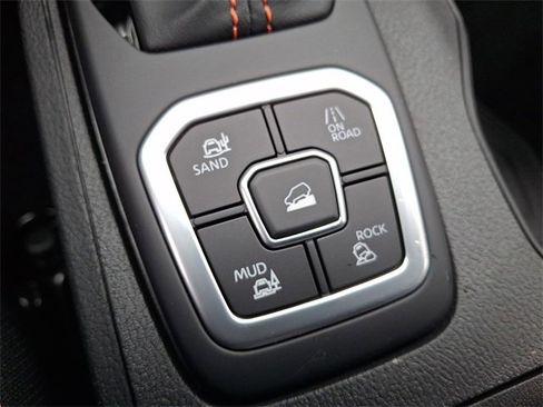 New 2026 Nissan Frontier PRO-4X w/ Pro-4x Convenience Package image 23