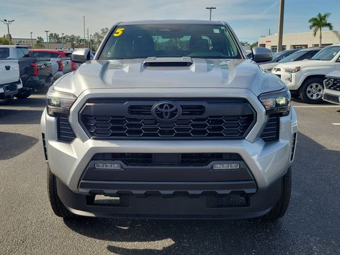 Certified 2025 Toyota Tacoma TRD Sport image 8