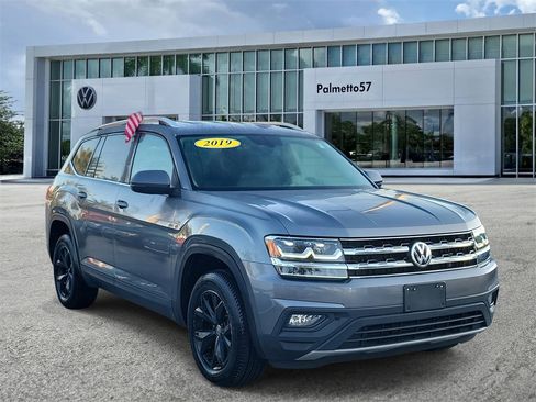 Used 2019 Volkswagen Atlas SE image 3