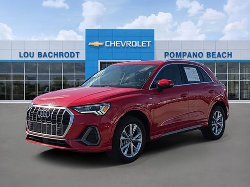 Used 2024 Audi Q3 2.0T Premium image 3