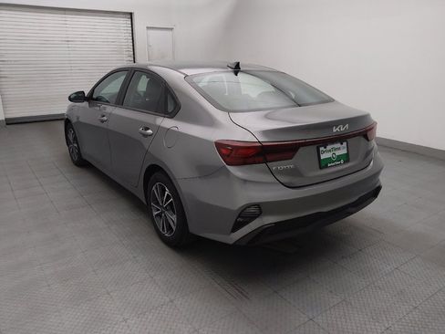 Used 2022 Kia Forte LXS FWD image 5