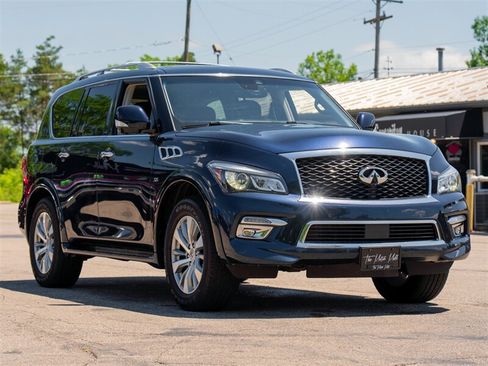 Used 2017 INFINITI QX80 4WD w/ Driver Assistance Package image 3