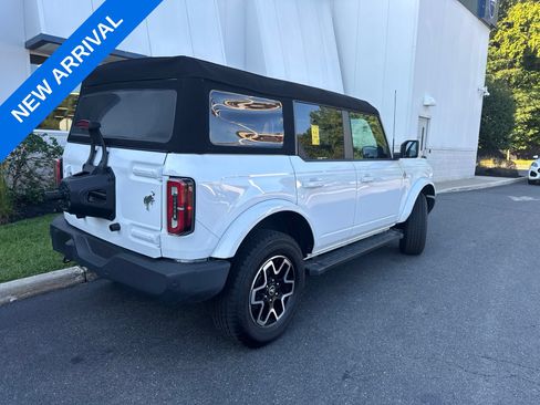 Used 2024 Ford Bronco Outer Banks AWD/4WD image 2