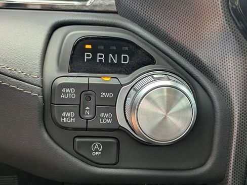 Used 2025 RAM 1500 Limited w/ Trailer Tow Group AWD/4WD image 28