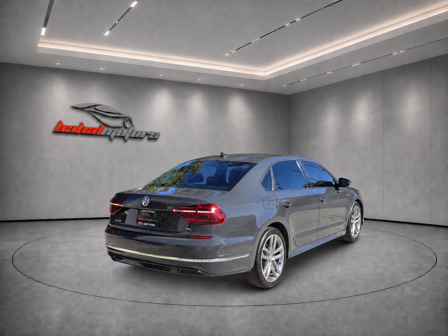 Used 2018 Volkswagen Passat 2.0T R-Line FWD image 14