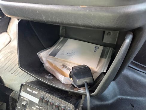 Used 2011 Chevrolet Express 3500 LS image 30