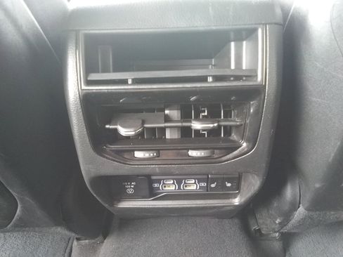 Used 2023 Jeep Grand Cherokee Limited w/ Trailer Tow Prep Group (B) image 12