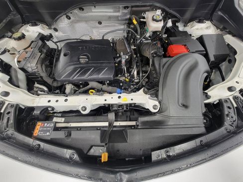 Used 2025 Buick Encore GX Preferred image 9