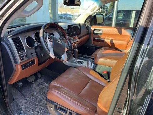 Used 2015 Toyota Sequoia Platinum image 10