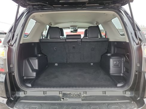 Used 2024 Toyota 4Runner SR5 Premium image 8