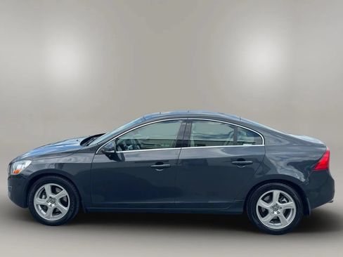 Used 2012 Volvo S60 T5 FWD image 5