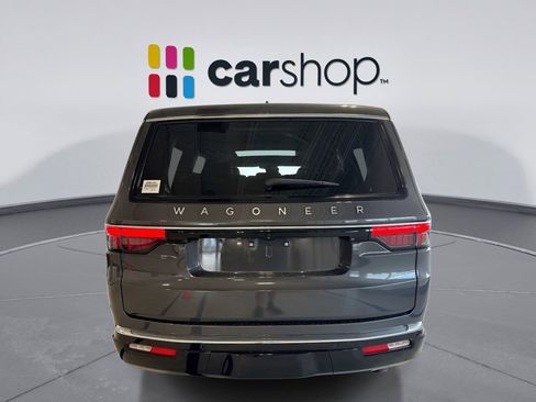 Used 2022 Jeep Wagoneer Series I w/ Premium Group I AWD/4WD image 4