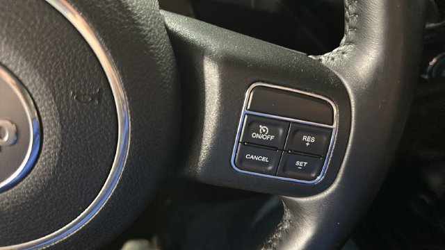 Used 2017 Jeep Wrangler Sport AWD/4WD image 10