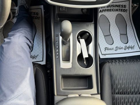 Used 2017 Nissan Altima 2.5 SV image 18