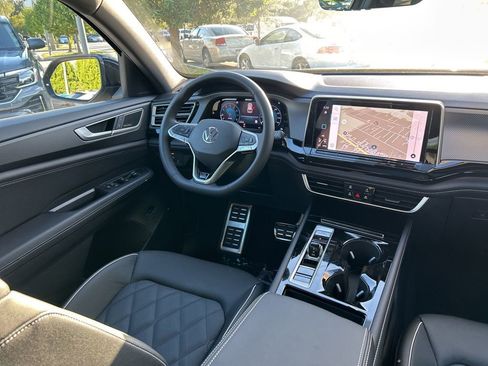 New 2026 Volkswagen Atlas Cross Sport SEL Premium R-Line image 9