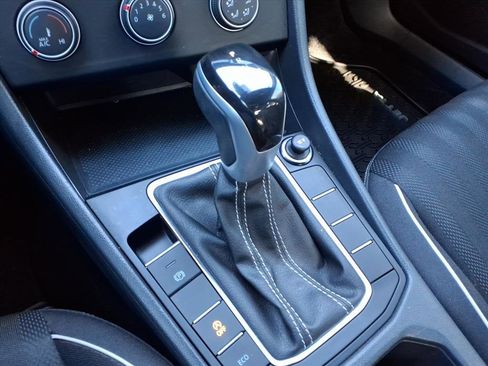 Used 2024 Volkswagen Jetta Sport image 23