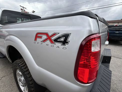 Used 2016 Ford F350 XLT AWD/4WD image 8