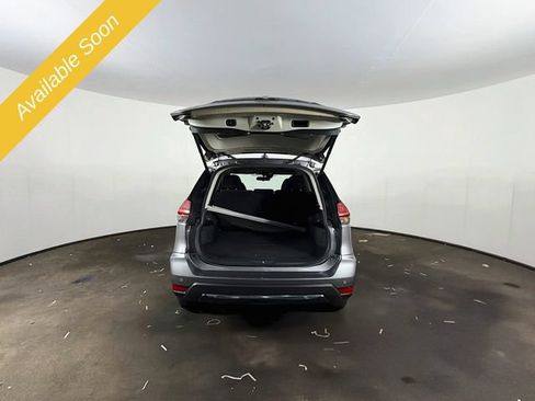 Used 2019 Nissan Rogue SV AWD/4WD image 25