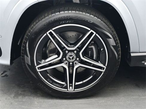 New 2026 Mercedes-Benz GLS 450 4MATIC image 5
