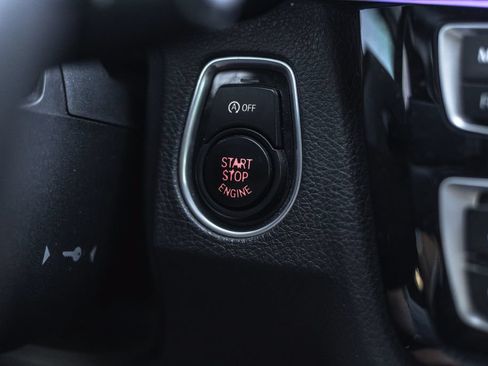 Used 2016 BMW M3 RWD image 8
