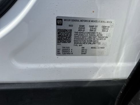 Used 2022 GMC Terrain SLT w/ Infotainment Package II AWD/4WD image 35
