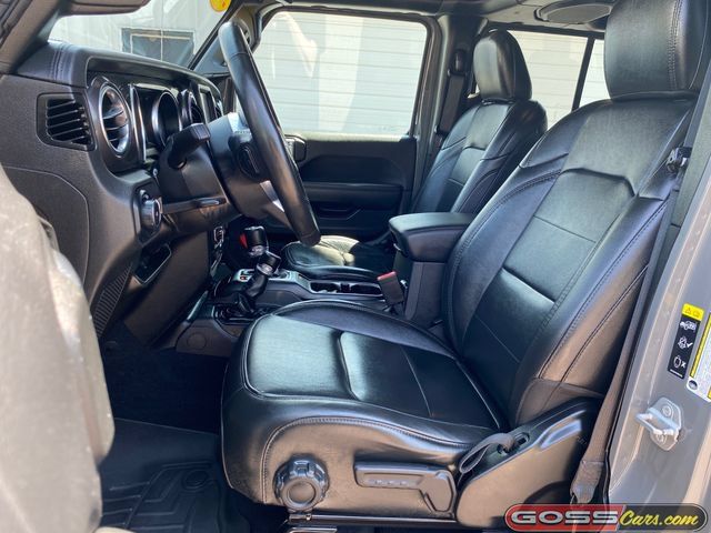 Used 2022 Jeep Wrangler Unlimited Sahara AWD/4WD image 29