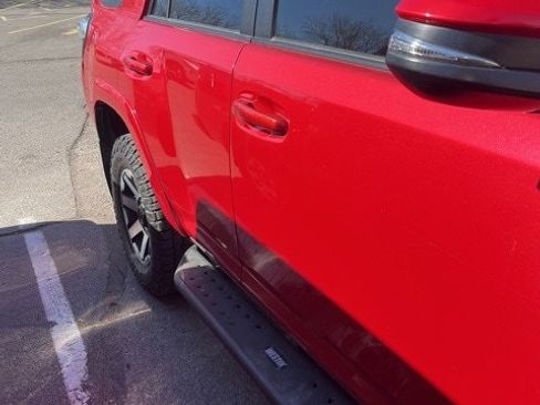 Used 2018 Toyota 4Runner TRD Off-Road Premium image 10