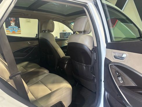 Used 2017 Hyundai Santa Fe Sport w/ 2.4L Tech Package 04 image 21