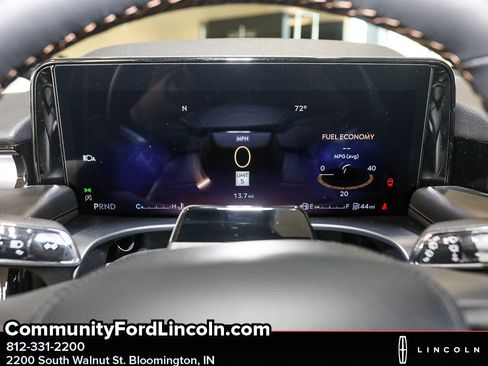 New 2026 Lincoln Aviator AWD image 12