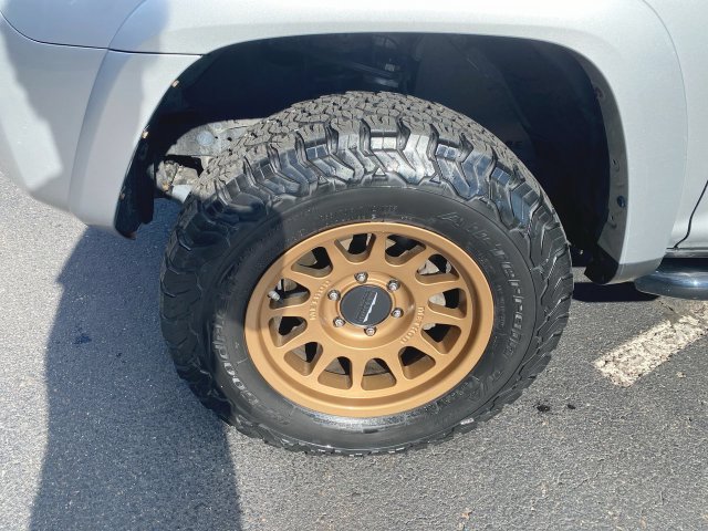 Used 2016 Toyota 4Runner SR5 AWD/4WD image 10