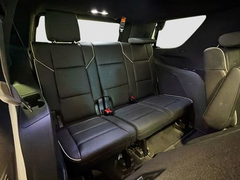 Certified 2021 Cadillac Escalade Premium Luxury AWD/4WD image 24