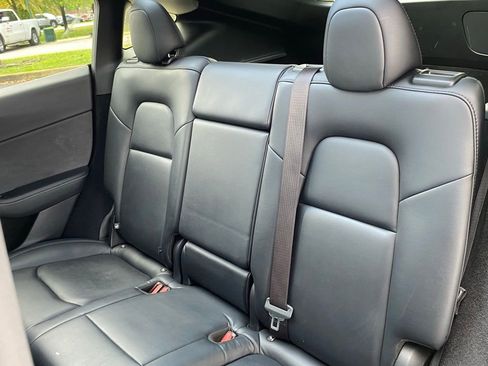 Used 2025 Tesla Model Y Long Range image 37