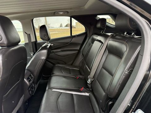 Used 2018 Chevrolet Equinox Premier image 18