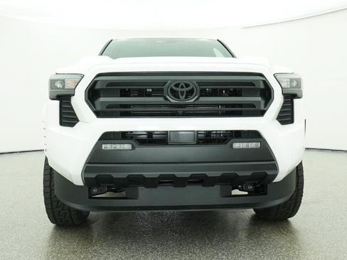 New 2026 Toyota Tacoma SR5 AWD/4WD image 43