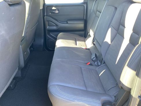 Used 2023 Nissan Frontier SV image 30