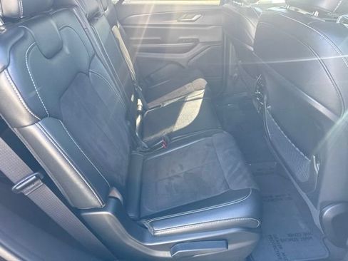 Certified 2023 Jeep Grand Cherokee L Altitude AWD/4WD image 32