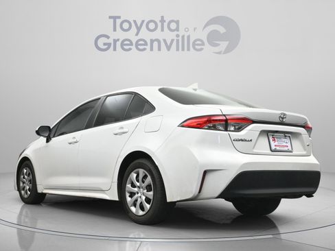 Used 2023 Toyota Corolla LE FWD image 9
